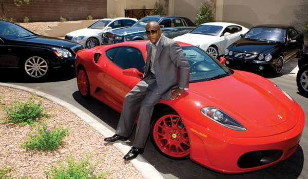 S7-Le-garage-de-Floyd-Mayweather-36824.jpg