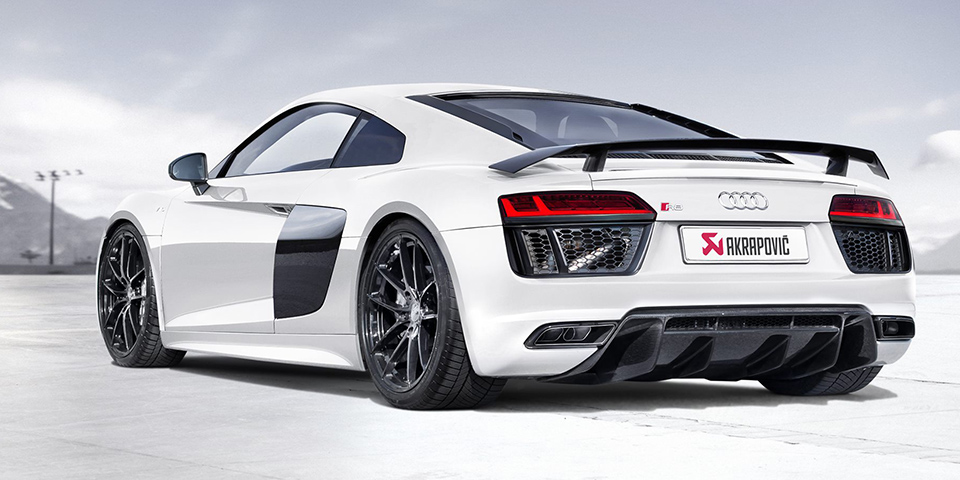 akra-r8.jpg