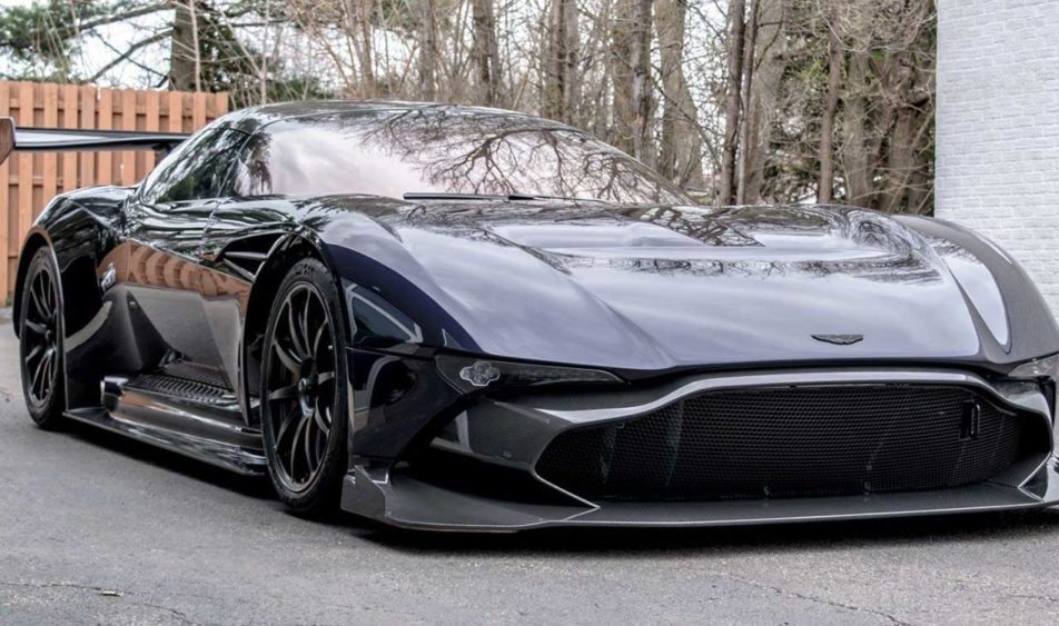 purple-aston-martin-vulcan-952x563.jpg