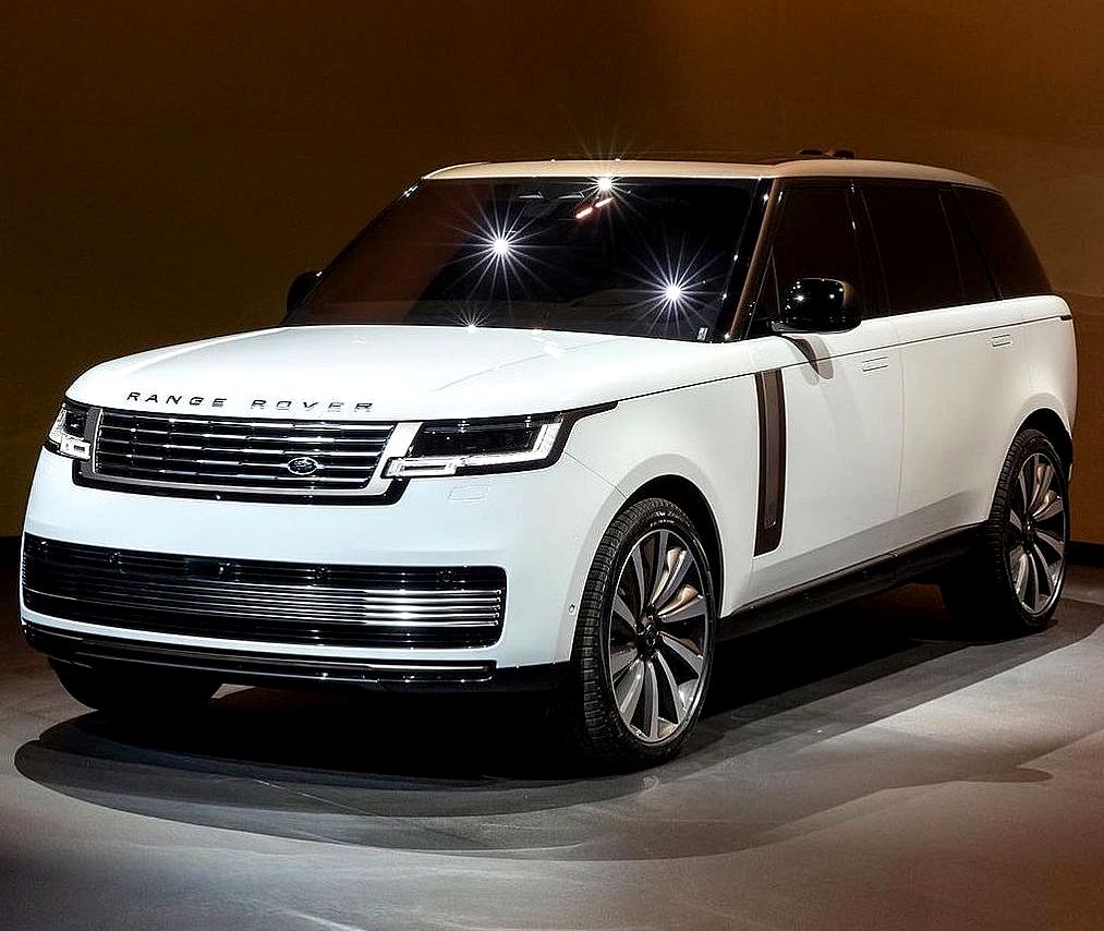 range_rover_fan_club_249512228_391966739275474_2604103449226980382_nz45.jpg