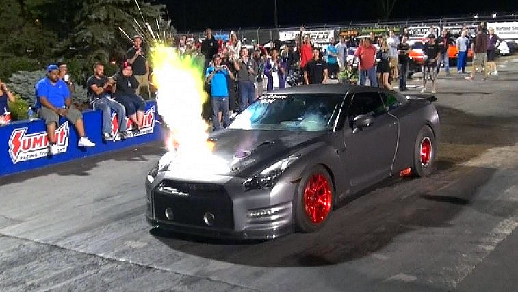 youve-never-seen-a-gtr-like-this-2zuqc5krbjzdhth5o0u41s.jpg
